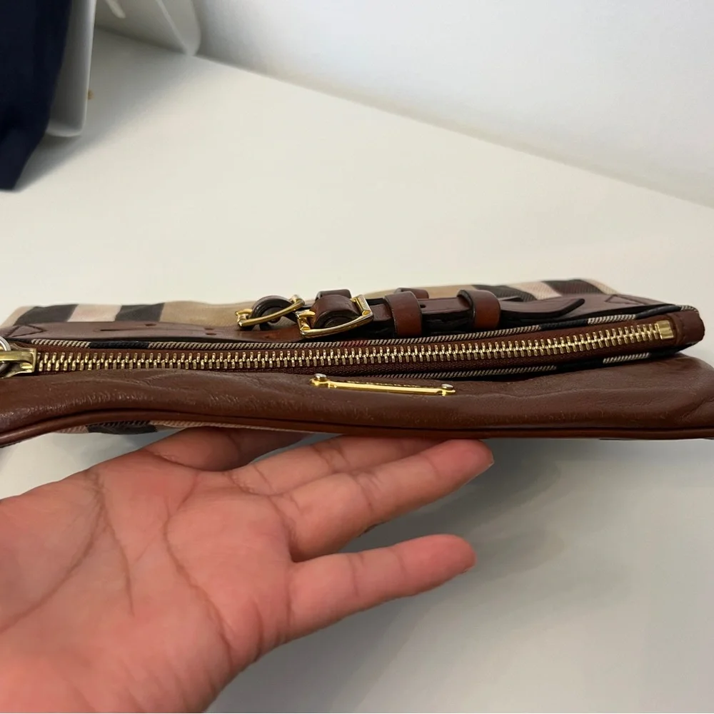 Burberry House Check Bridle Calfskin Adeline Filder Wristlet Clutch/ bag . - Picture 8 of 12